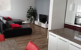 Apartma Tia 2